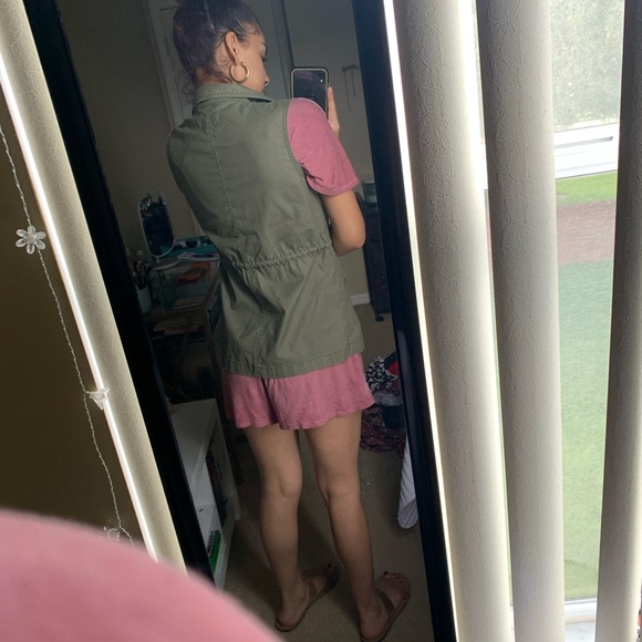 Green Vest Jacket - Picture 3 of 4